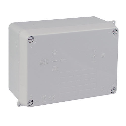 153x110 mm watertight box with smooth walls